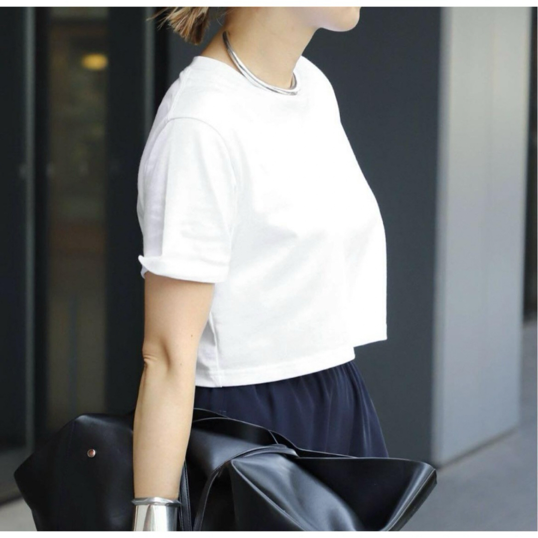 DEUXIEME CLASSE(ドゥーズィエムクラス)のドゥーズィエムクラス Cropped Tシャツ　美品　白　2023年 レディースのトップス(Tシャツ(半袖/袖なし))の商品写真