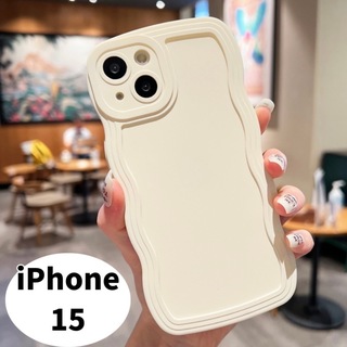 【ホワイト】iPhone15 スマホケース もこもこ 耐衝撃 人気 韓国(iPhoneケース)