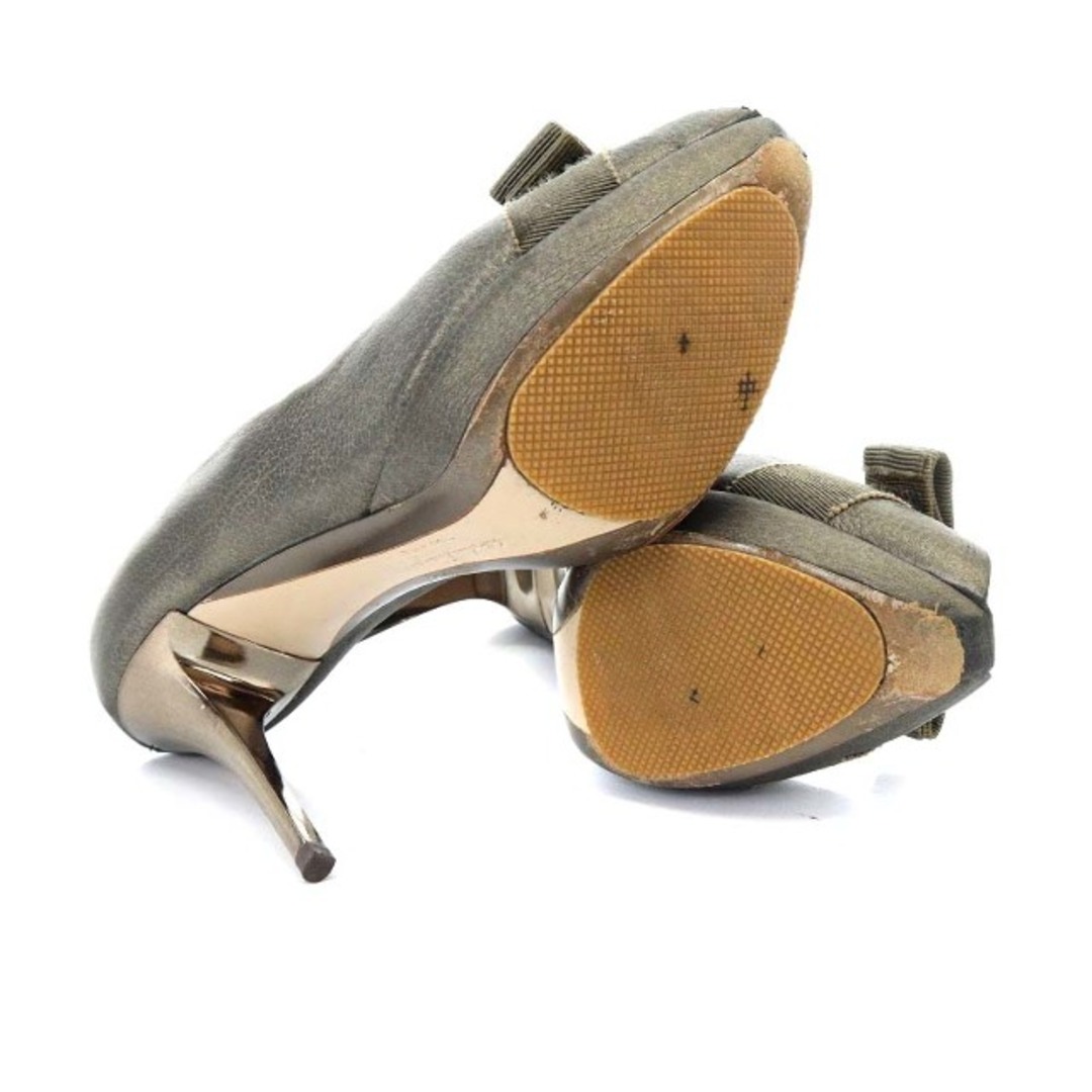Salvatore Ferragamo(サルヴァトーレフェラガモ)のサルヴァトーレフェラガモ パンプス ピンヒール ヴァラ 6C グレー レディースの靴/シューズ(ハイヒール/パンプス)の商品写真