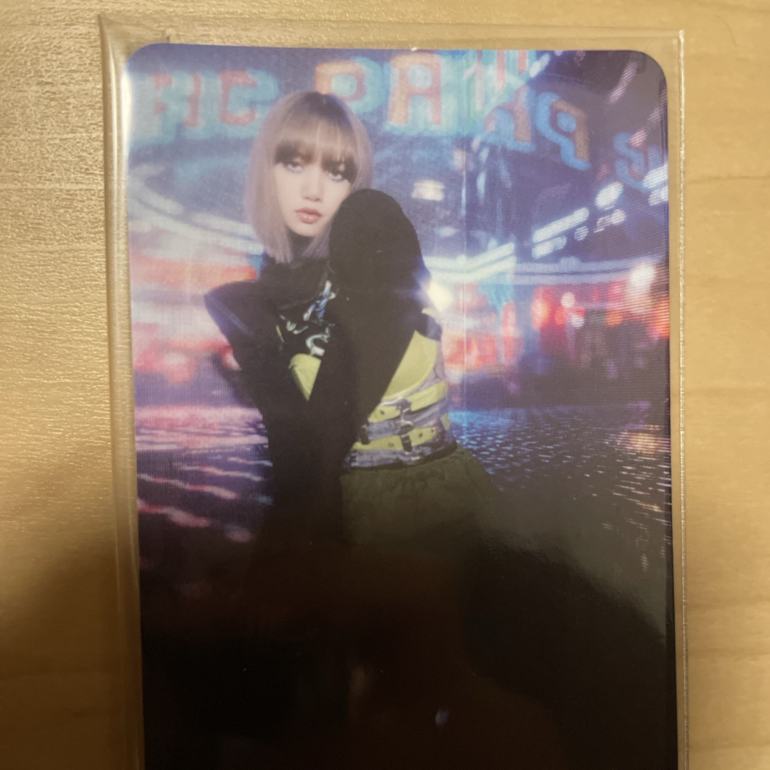 BLACKPINK(ブラックピンク)の公式 トレカ LALISA アルバム LISA blackpink トレカ エンタメ/ホビーのCD(K-POP/アジア)の商品写真