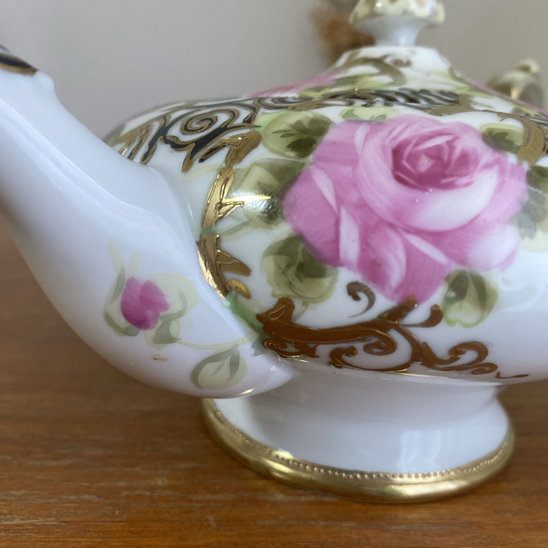 Noritake(ノリタケ)のオールドノリタケ　メープルリーフ　ピンクローズ　薔薇　ティーポット エンタメ/ホビーのコレクション(その他)の商品写真