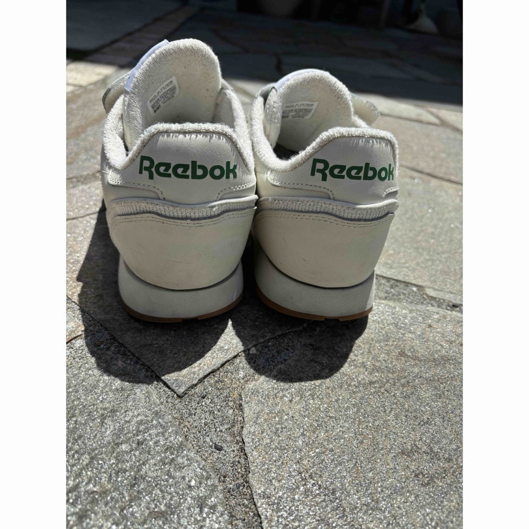 Reebok(リーボック)のリーボック　Reebok スニーカー　クラシックレザー　ストンパー メンズの靴/シューズ(スニーカー)の商品写真