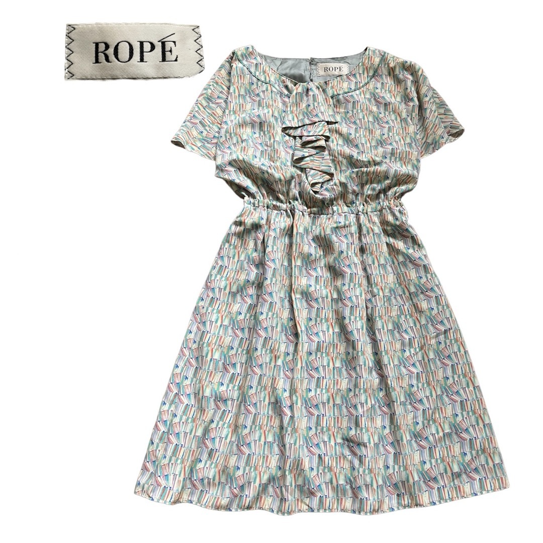 ROPE’(ロペ)のROPE ロペ 膝丈ワンピース サイズ38 胸元デザイン レディースのワンピース(ひざ丈ワンピース)の商品写真