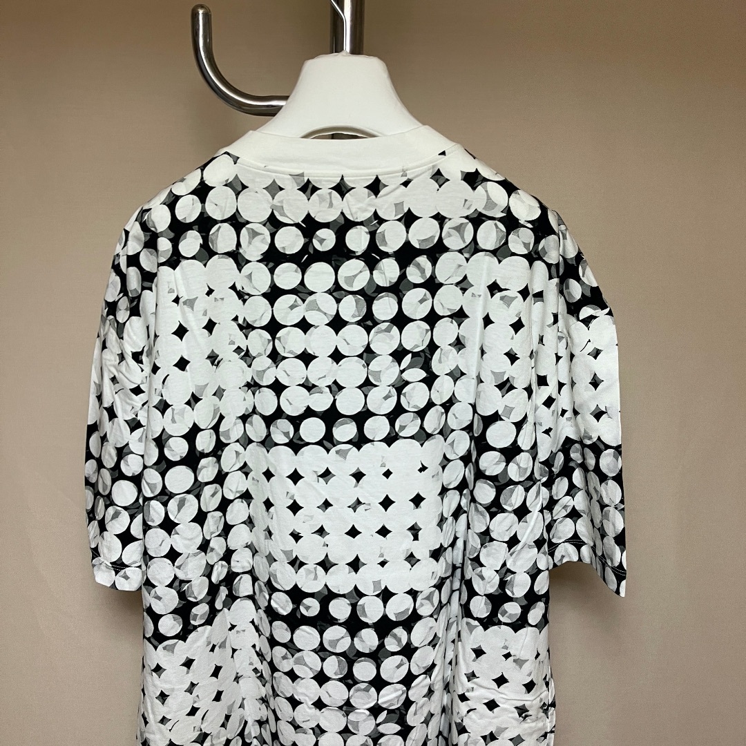 Maison Martin Margiela(マルタンマルジェラ)の新品 48 20aw マルジェラ ポルカドット柄 半袖Tシャツ 白黒 2097 メンズのトップス(Tシャツ/カットソー(半袖/袖なし))の商品写真