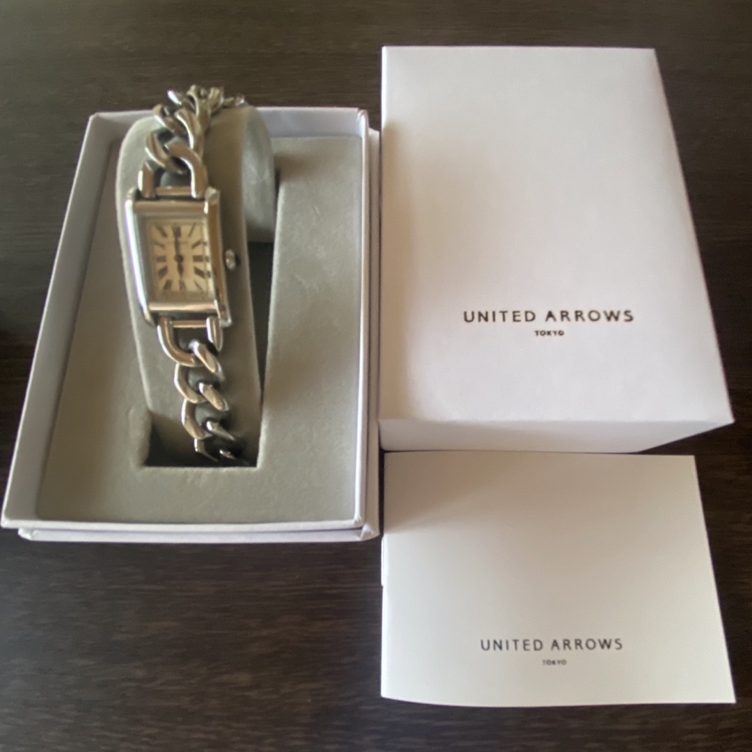 UNITED ARROWS(ユナイテッドアローズ)のUNITED ARROWS スクエア チェーン 腕時計 シルバー レディース メンズの時計(腕時計(アナログ))の商品写真