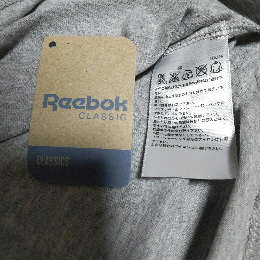 Reebok CLASSIC(リーボッククラシック)のReebok CLASSIC Tシャツ M  未使用 綿100%リーボック レディースのトップス(Tシャツ(半袖/袖なし))の商品写真