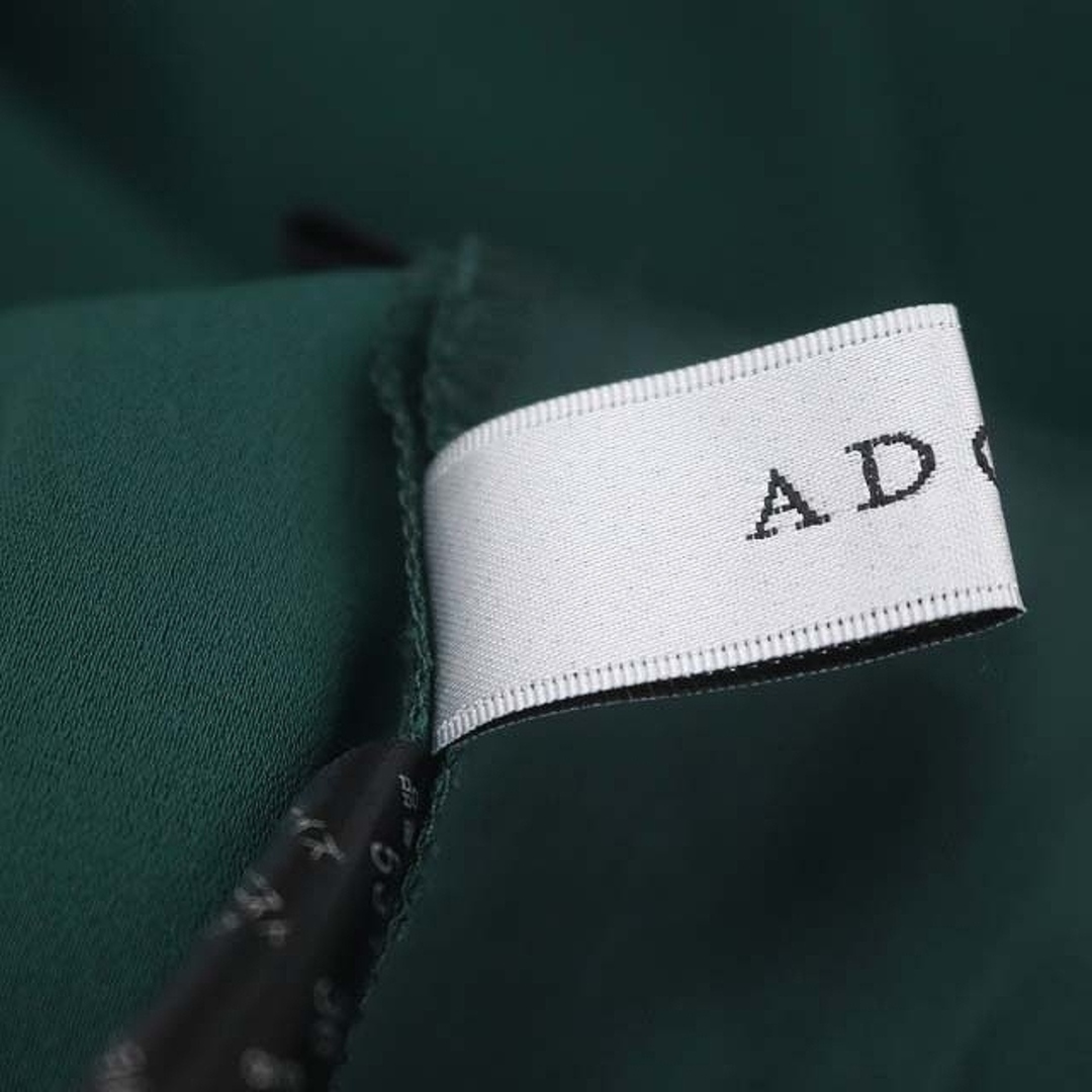 ADORE(アドーア)のアドーア 22AW バックサテンクレープテーパードパンツ 36 緑 グリーン レディースのパンツ(その他)の商品写真