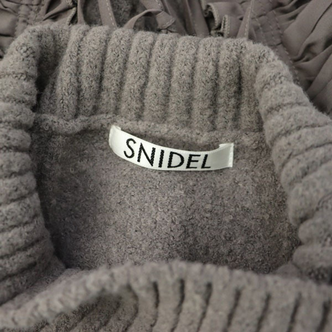 SNIDEL(スナイデル)のスナイデル 21AW フリルベストレイヤードニットワンピース ロング マキシ丈 レディースのワンピース(ロングワンピース/マキシワンピース)の商品写真