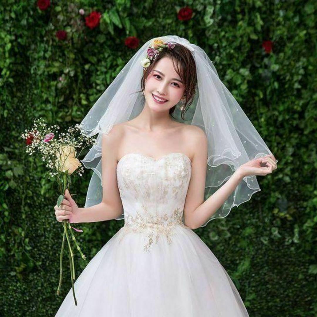 【新品】ウェディング ショート ベール 結婚式 前撮り ホワイト 花嫁 2層 レディースのフォーマル/ドレス(その他ドレス)の商品写真