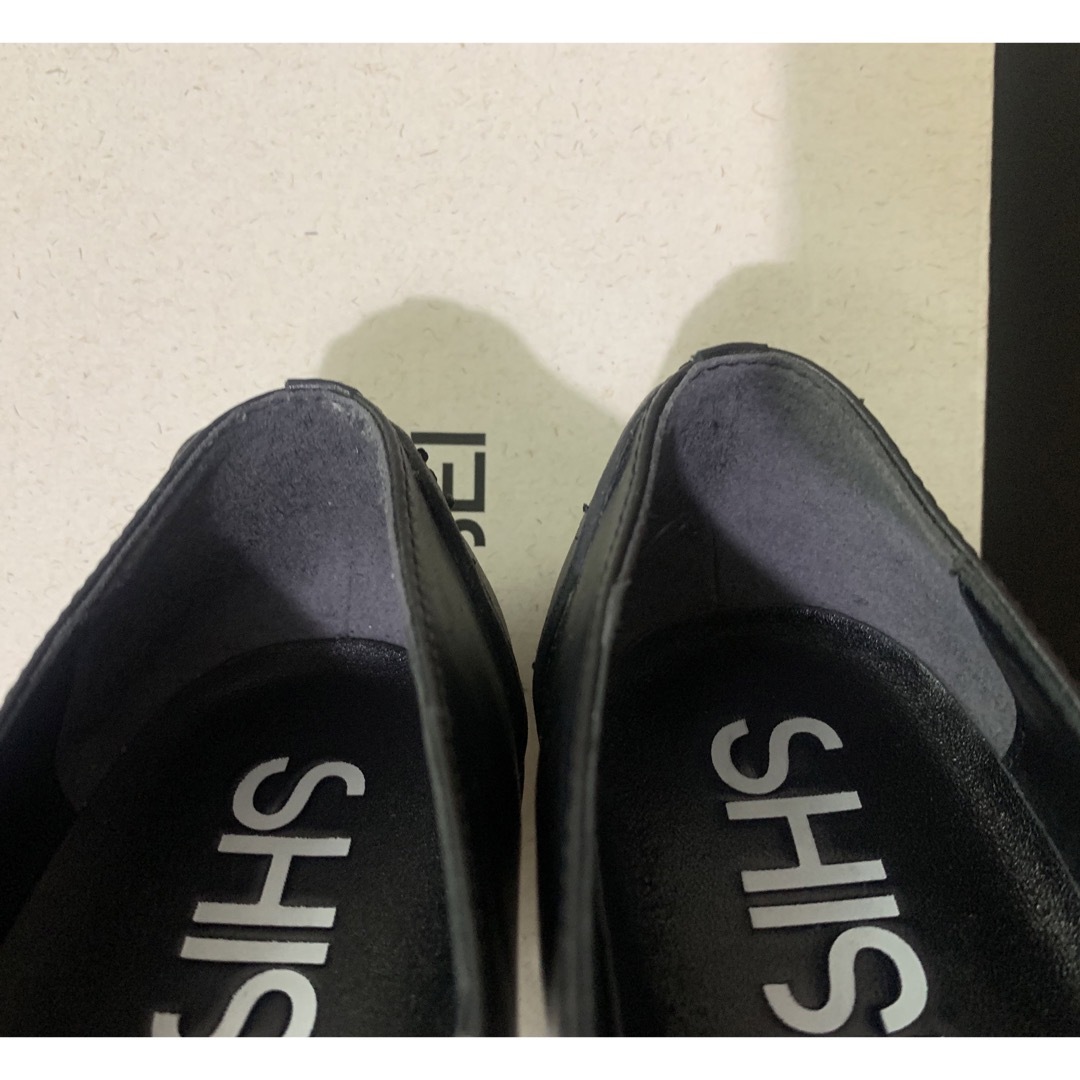 Odette e Odile(オデットエオディール)の＜SHISEI＞POINTED U PUMPS レディースの靴/シューズ(ハイヒール/パンプス)の商品写真