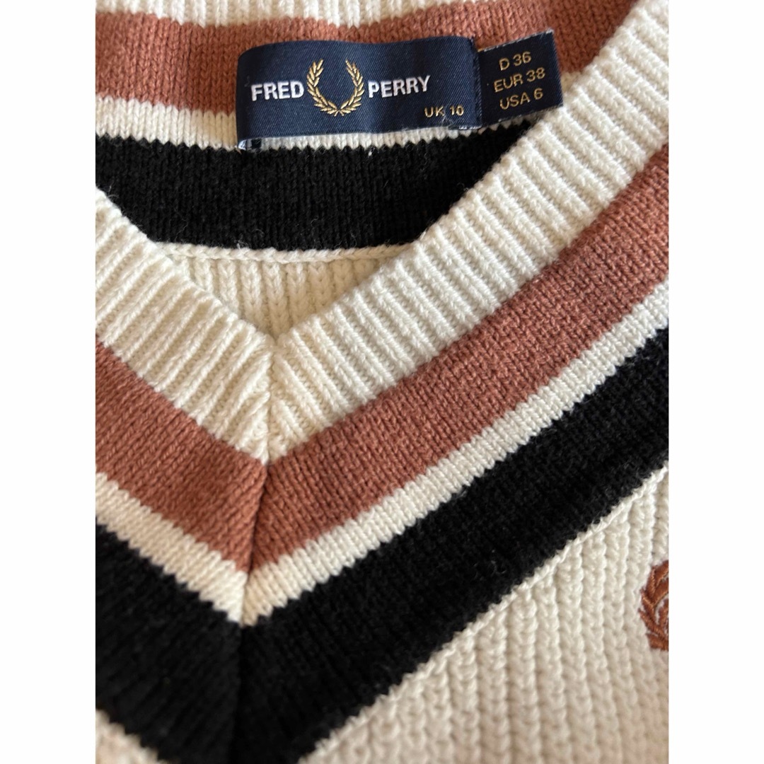 FRED PERRY(フレッドペリー)のフレッドペリー　レイビームス　チルデンベスト レディースのトップス(ベスト/ジレ)の商品写真