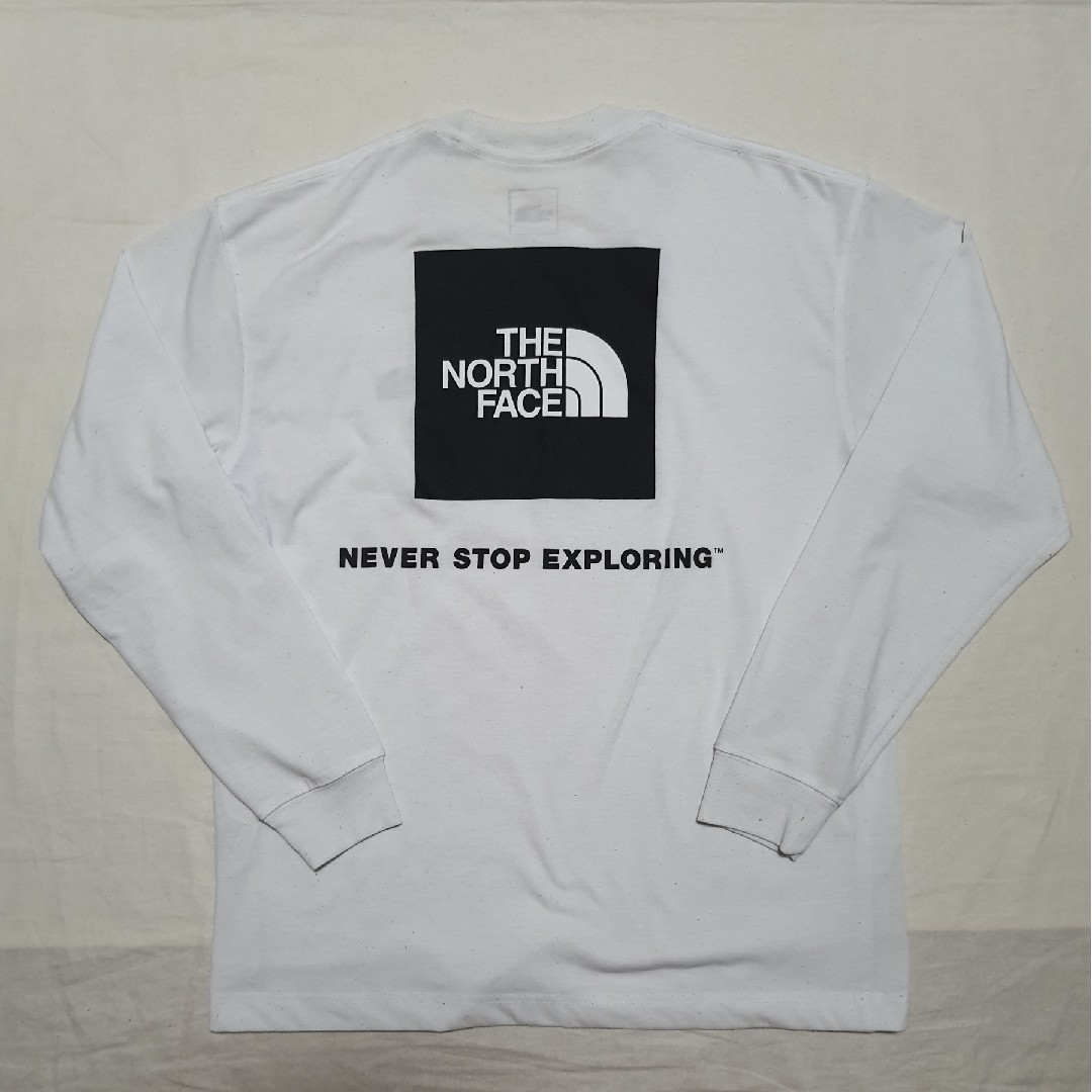 THE NORTH FACE(ザノースフェイス)のノースフェイス ロングスリーブスクエアロゴティー S 白 ロンT 長袖Tシャツ メンズのトップス(Tシャツ/カットソー(七分/長袖))の商品写真