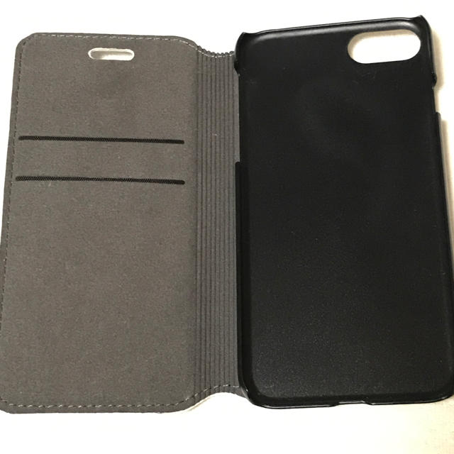 PAUL & JOE(ポールアンドジョー)の美品 ポール&ジョー iPhone7ケース カバー 手帳型 カード収納 スマホ/家電/カメラのスマホアクセサリー(iPhoneケース)の商品写真