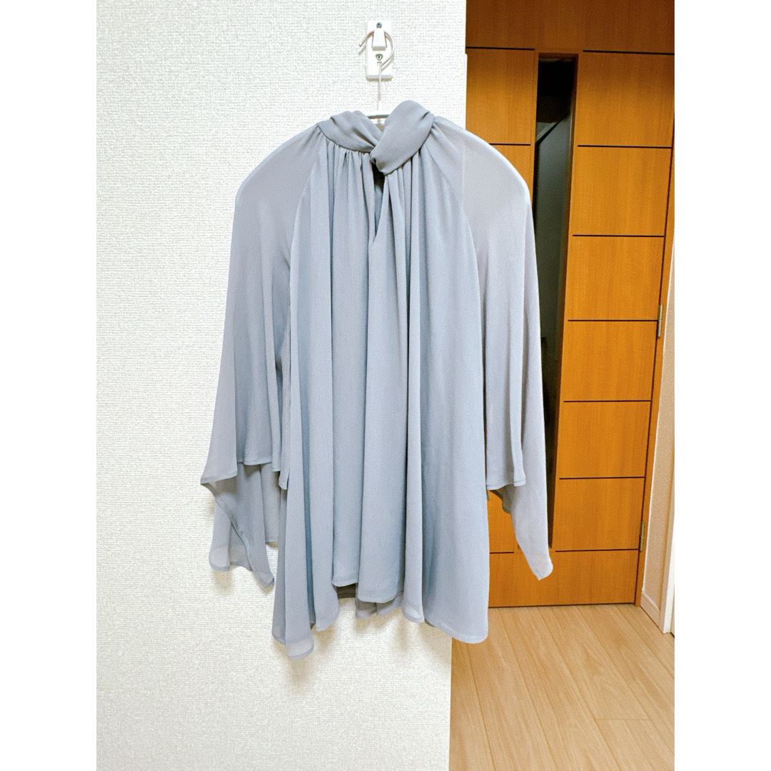 laubeblanc Cape sleeve Chiffon Blouse レディースのトップス(シャツ/ブラウス(長袖/七分))の商品写真