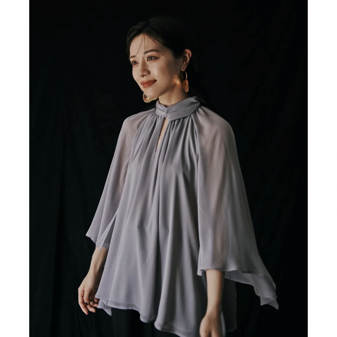 laubeblanc Cape sleeve Chiffon Blouse レディースのトップス(シャツ/ブラウス(長袖/七分))の商品写真