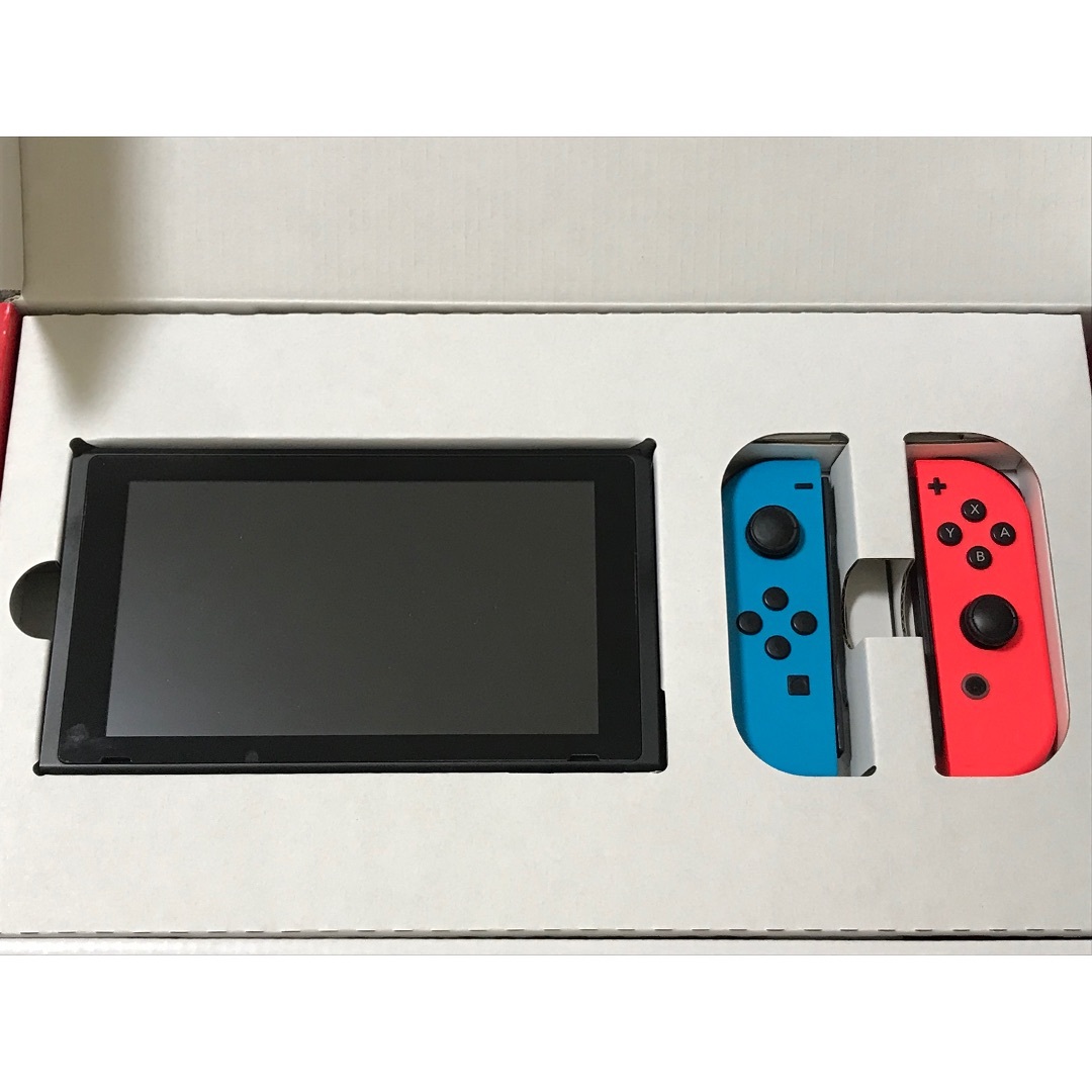 Nintendo Switch(ニンテンドースイッチ)のお得✨画面美品バッテリー強化Switch本体一式＋ソフト5本付✨ エンタメ/ホビーのゲームソフト/ゲーム機本体(家庭用ゲーム機本体)の商品写真