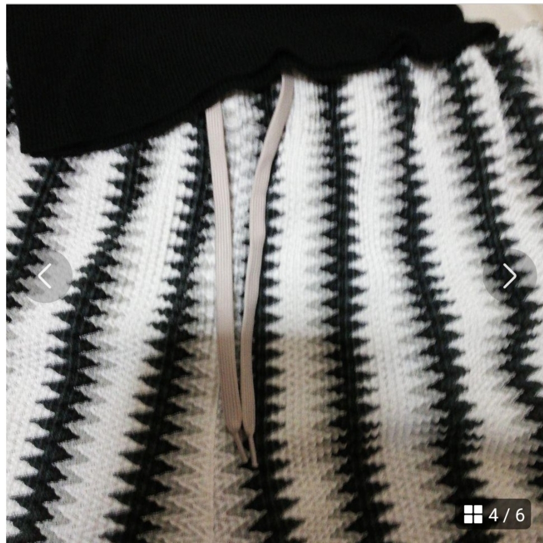 JEANASIS(ジーナシス)のJEANASIS バンツ ブラック シルバー ホワイト ライン レディースのパンツ(カジュアルパンツ)の商品写真