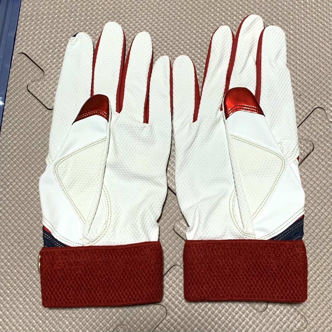 MIZUNO(ミズノ)の新品未使用　ミズノ　限定品　バッティング用手袋　勝色コレクション　Ｍサイズ スポーツ/アウトドアの野球(ウェア)の商品写真