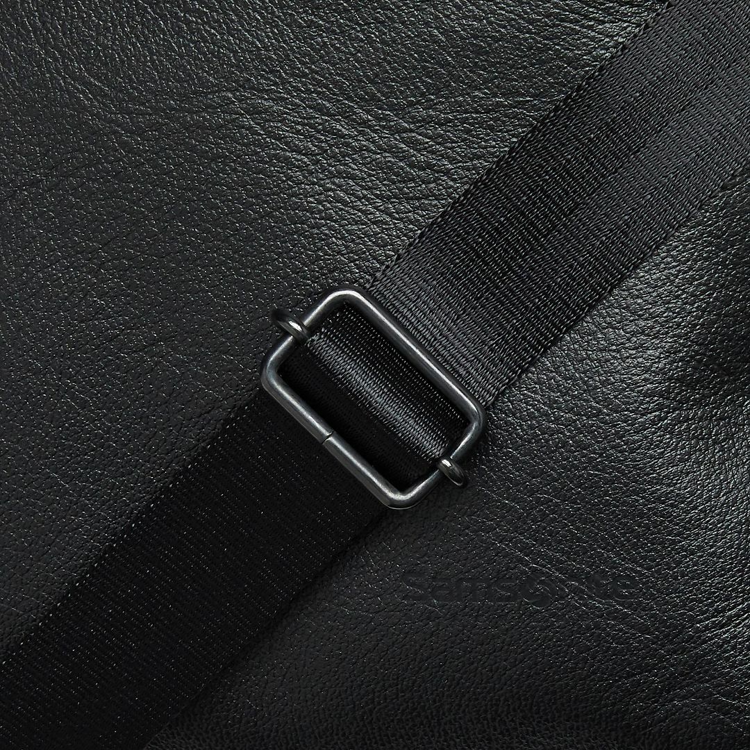 【色: ブラック】[サムソナイト ブラック レーベル] ショルダーバッグ リーズ メンズのバッグ(その他)の商品写真