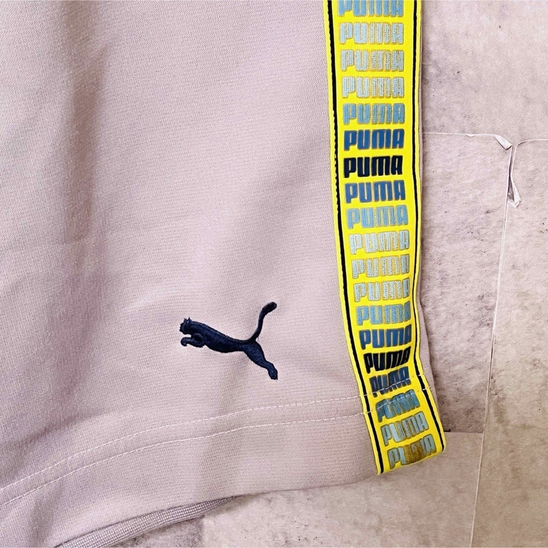 PUMA(プーマ)のPUMAハーフパンツ　ショートパンツ　M ジャージ　グレー　サイドロゴ　刺繍ロゴ メンズのパンツ(ショートパンツ)の商品写真