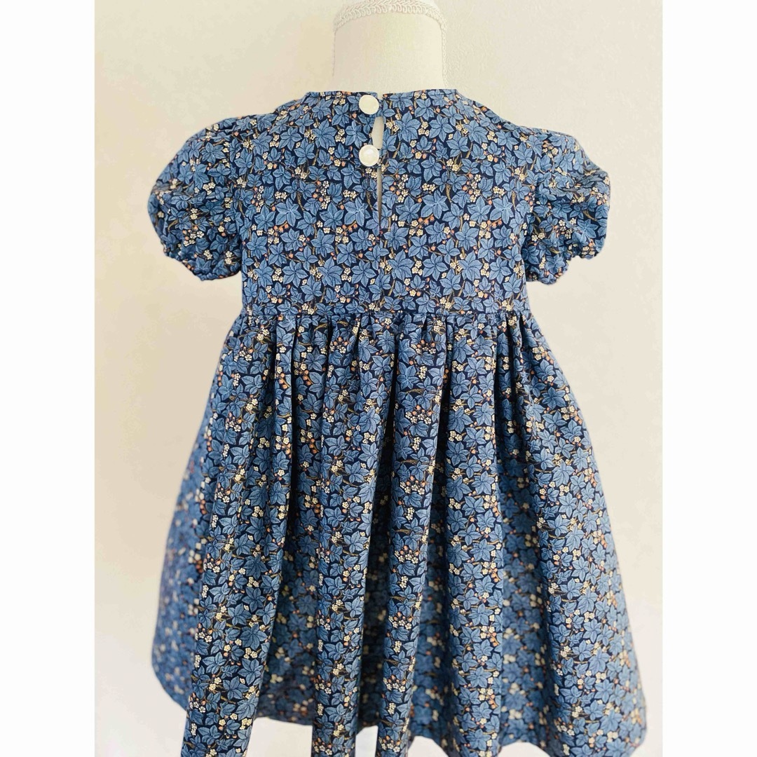 ハンドメイド　ウエストギャザーワンピース　つけ襟セット キッズ/ベビー/マタニティのキッズ服女の子用(90cm~)(ワンピース)の商品写真