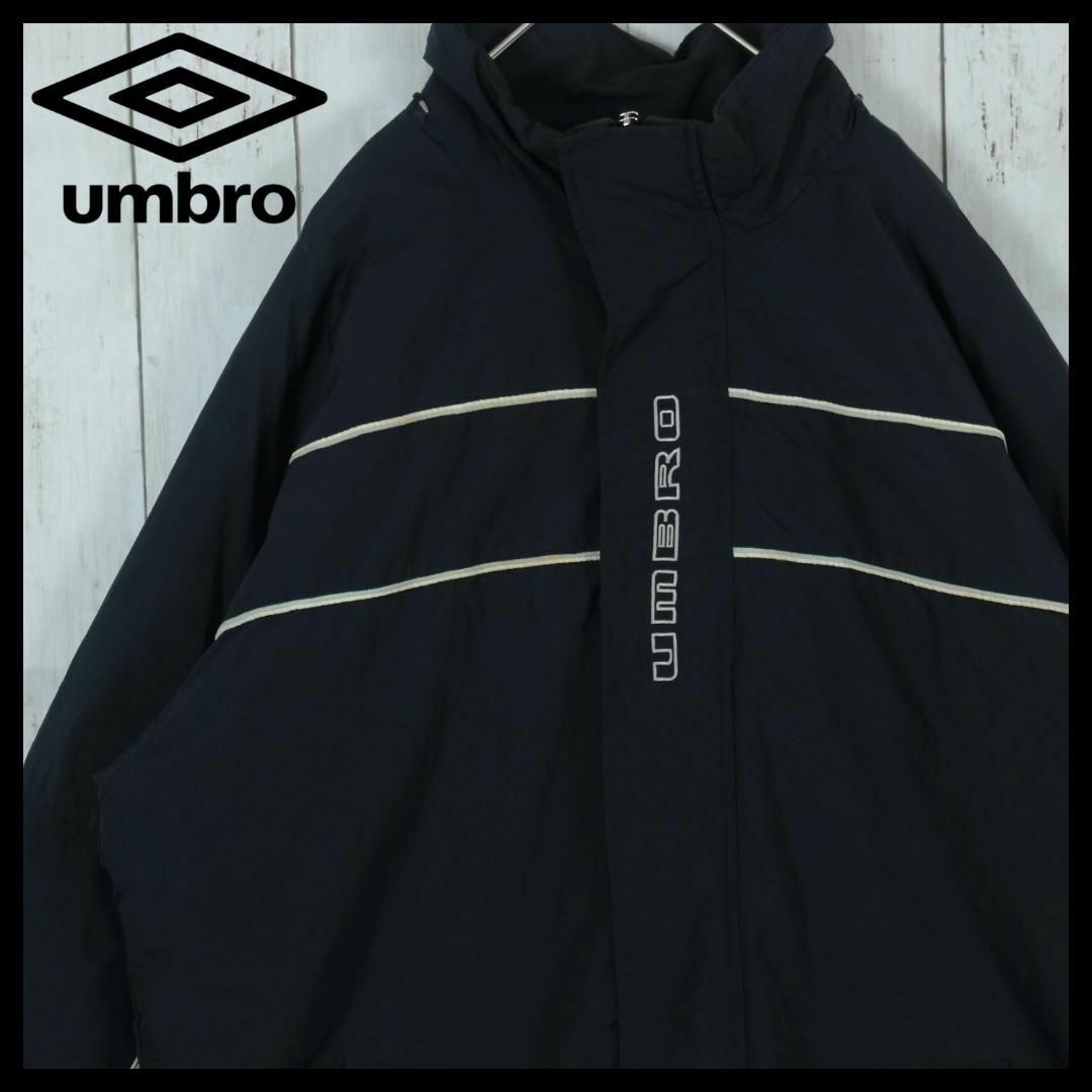 UMBRO(アンブロ)の【希少】アンブロ ナイロンジャケット ブルゾン 90s 銀タグ 中綿 刺繍ロゴ メンズのジャケット/アウター(ナイロンジャケット)の商品写真