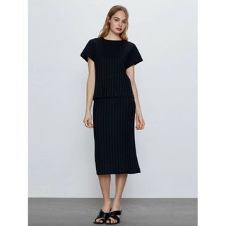 ザラ(ZARA)のZARA　リブTシャツ　ブラック　L(Tシャツ(半袖/袖なし))