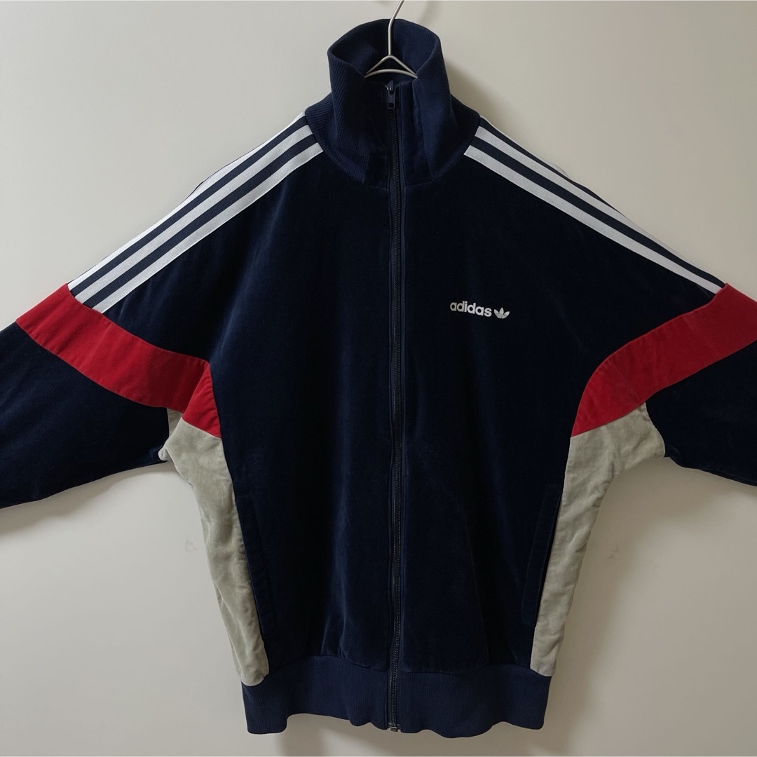 adidas - 70s復刻ベロア美品】アディダス刺繍トラックジャケット adidas - 70s復刻ベロア美品】アディダス刺繍トラックジャケット
