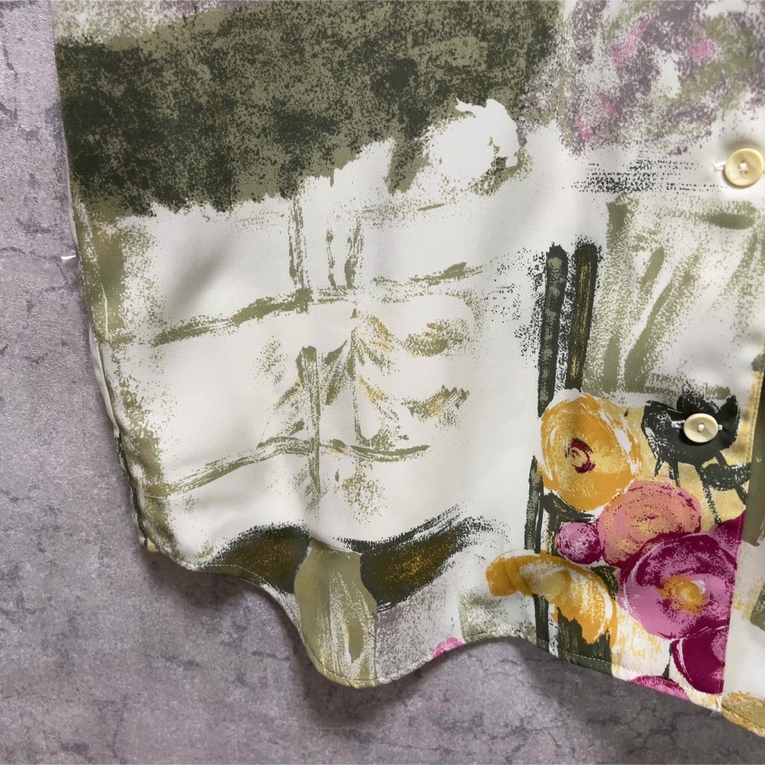 Grimoire(グリモワール)のSAGAMORE お花 アート柄 半袖 柄シャツ レディースのトップス(シャツ/ブラウス(半袖/袖なし))の商品写真