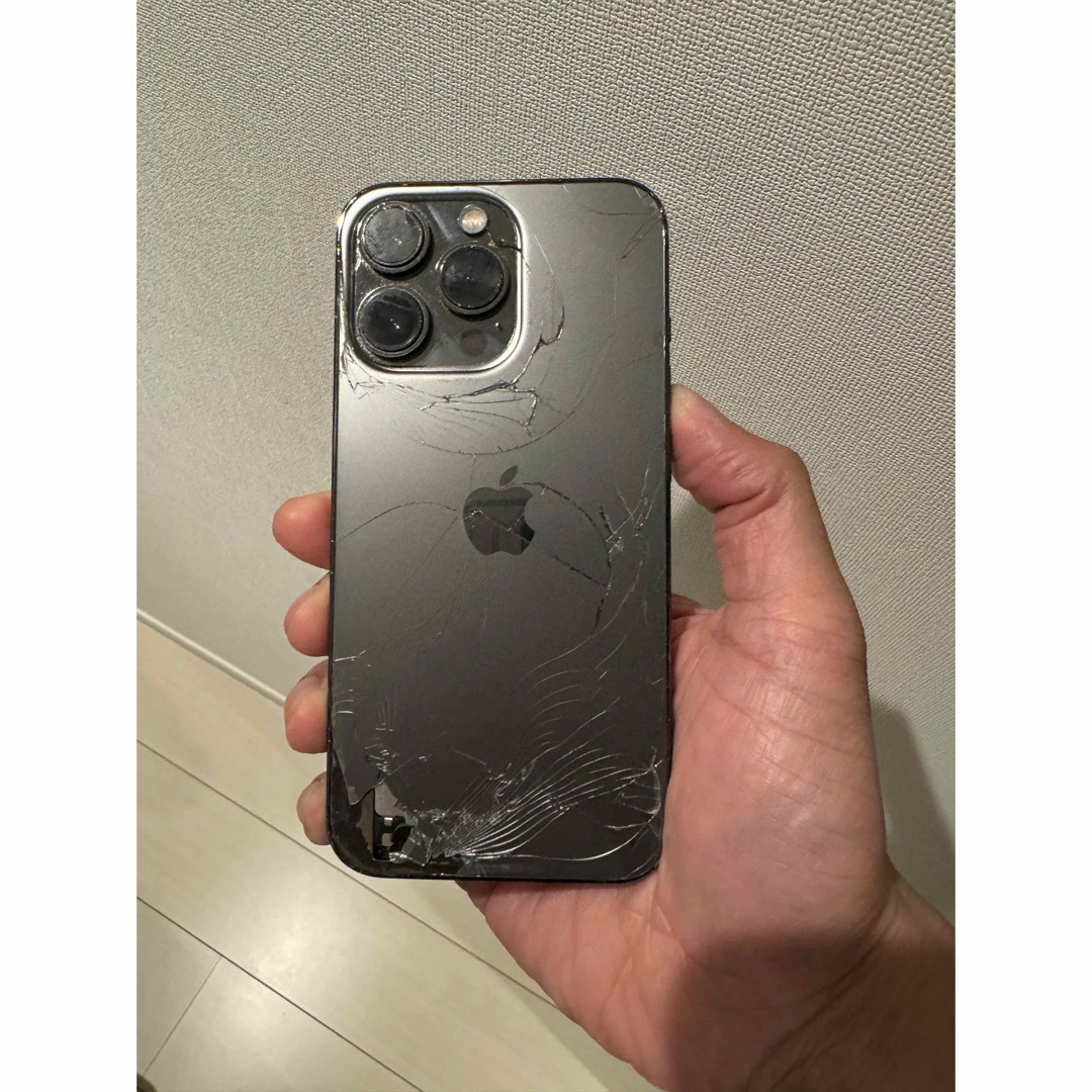 Apple(アップル)のiPhone13pro 本体 スマホ/家電/カメラのスマホアクセサリー(その他)の商品写真