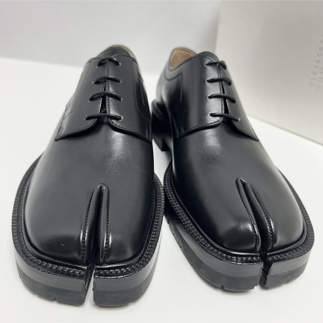 Maison Martin Margiela(マルタンマルジェラ)の42 新品 メゾンマルジェラ タビ レースアップ シューズ Tabi 足袋 黒 メンズの靴/シューズ(ドレス/ビジネス)の商品写真