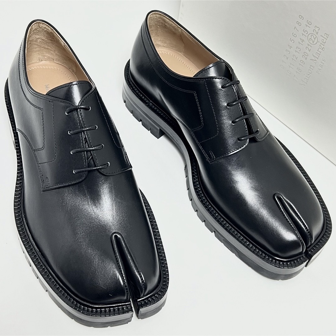 Maison Margiela(旧Maison Martin Margiela) - 42 新品 メゾンマルジェラ タビ レースアップ シューズ Tabi 足袋 黒の通販 by armarium's shop|メゾンマルジェラならラクマ Maison Margiela(旧Maison Martin Margiela) - 42 新品 メゾンマルジェラ タビ レースアップ シューズ Tabi 足袋 黒の通販 by armarium's shop|メゾンマルジェラならラクマ