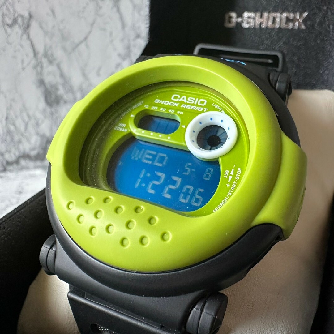 G-SHOCK(ジーショック)のG-SHOCK 復刻ジェイソン G-001HC-1JF グリーン×ブラック メンズの時計(腕時計(デジタル))の商品写真