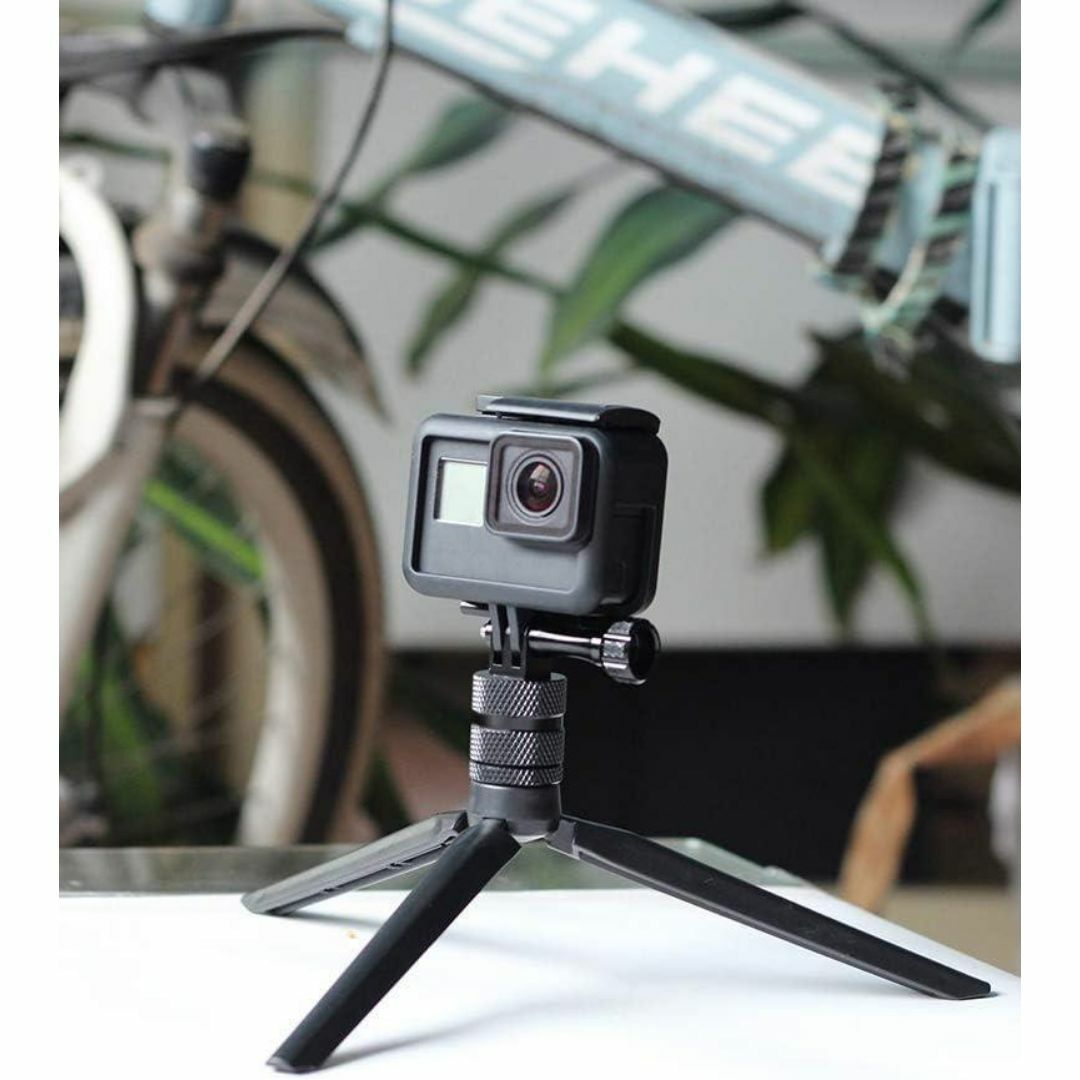 アルミ製三脚マウントアダプター 360度回転 1/4ネジ規格 GoPro スマホ/家電/カメラのカメラ(その他)の商品写真