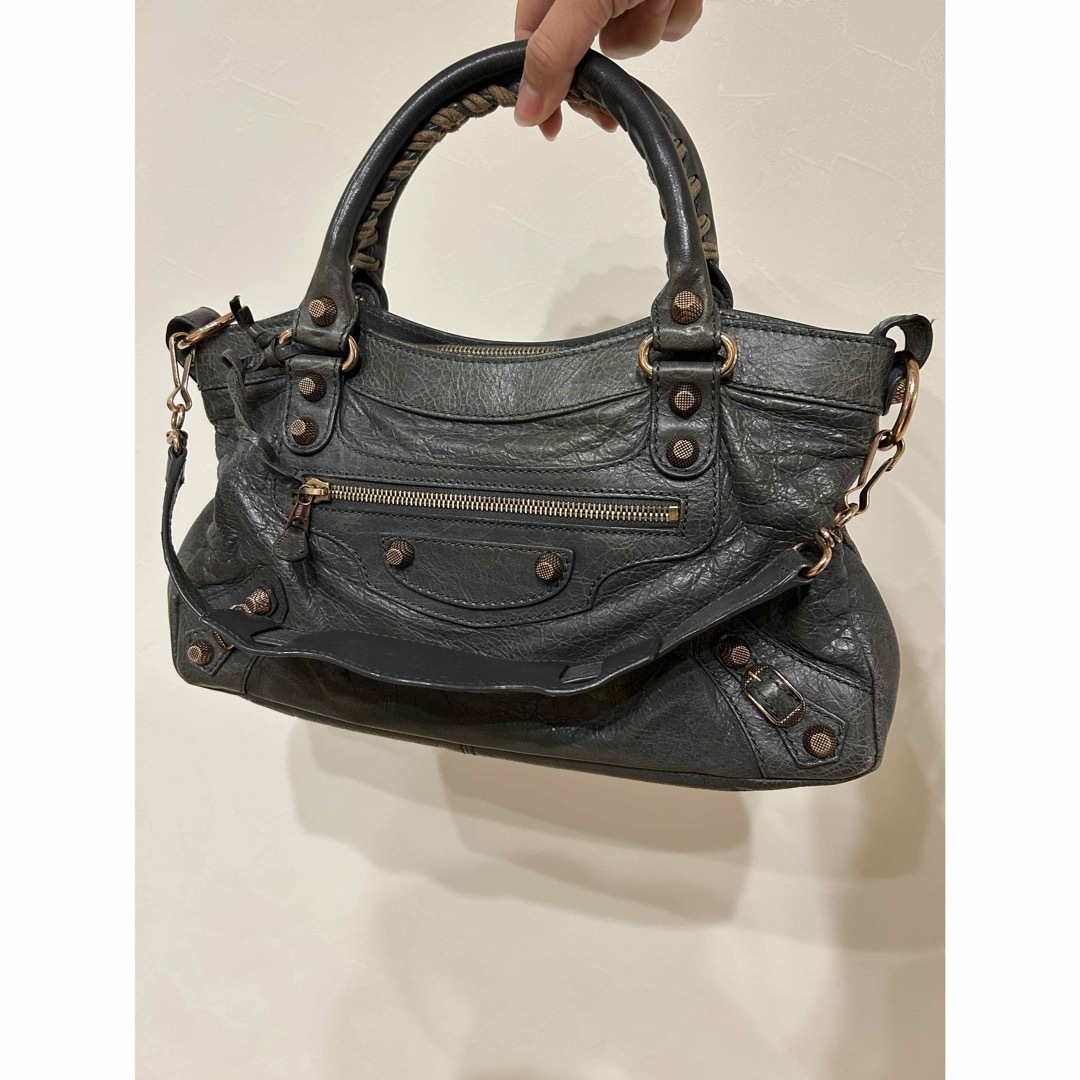 BALENCIAGA(バレンシアガ)のバレンシアガ レディースのバッグ(ショルダーバッグ)の商品写真