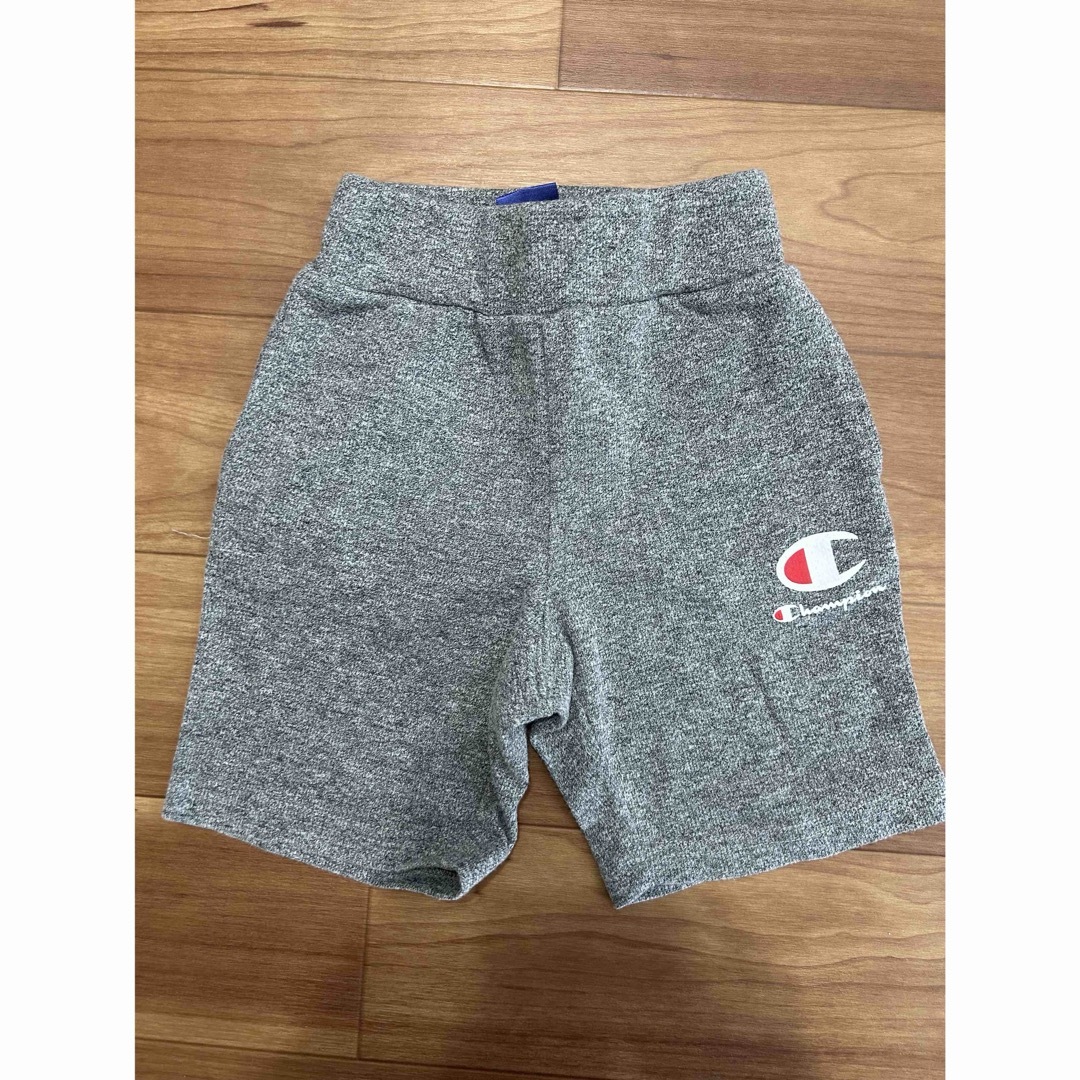 Champion(チャンピオン)のチャンピオン　champion ハーフパンツ　90サイズ キッズ/ベビー/マタニティのキッズ服男の子用(90cm~)(パンツ/スパッツ)の商品写真