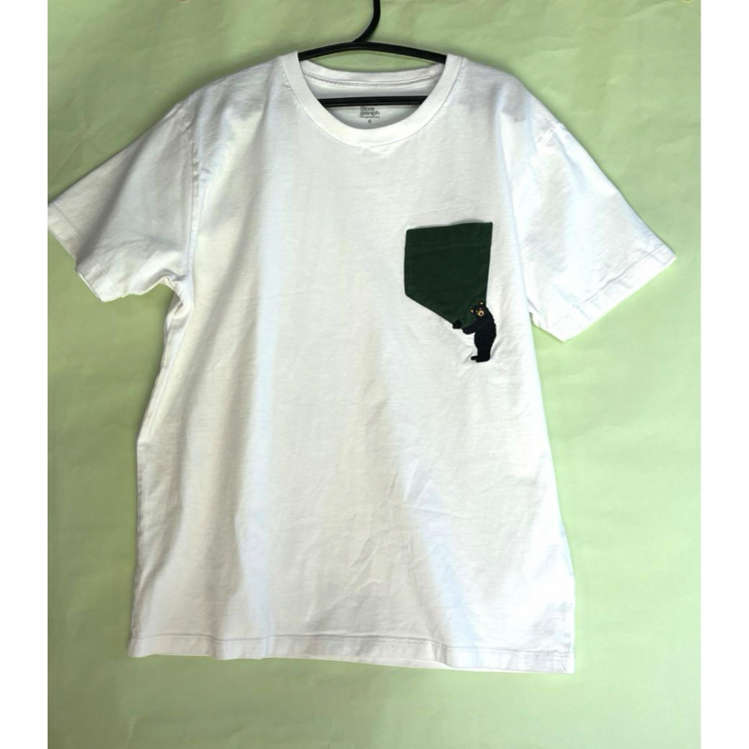Design Tshirts Store graniph(グラニフ)のグラニフ  緑のポケット　熊　白Tシャツ  S メンズのトップス(シャツ)の商品写真