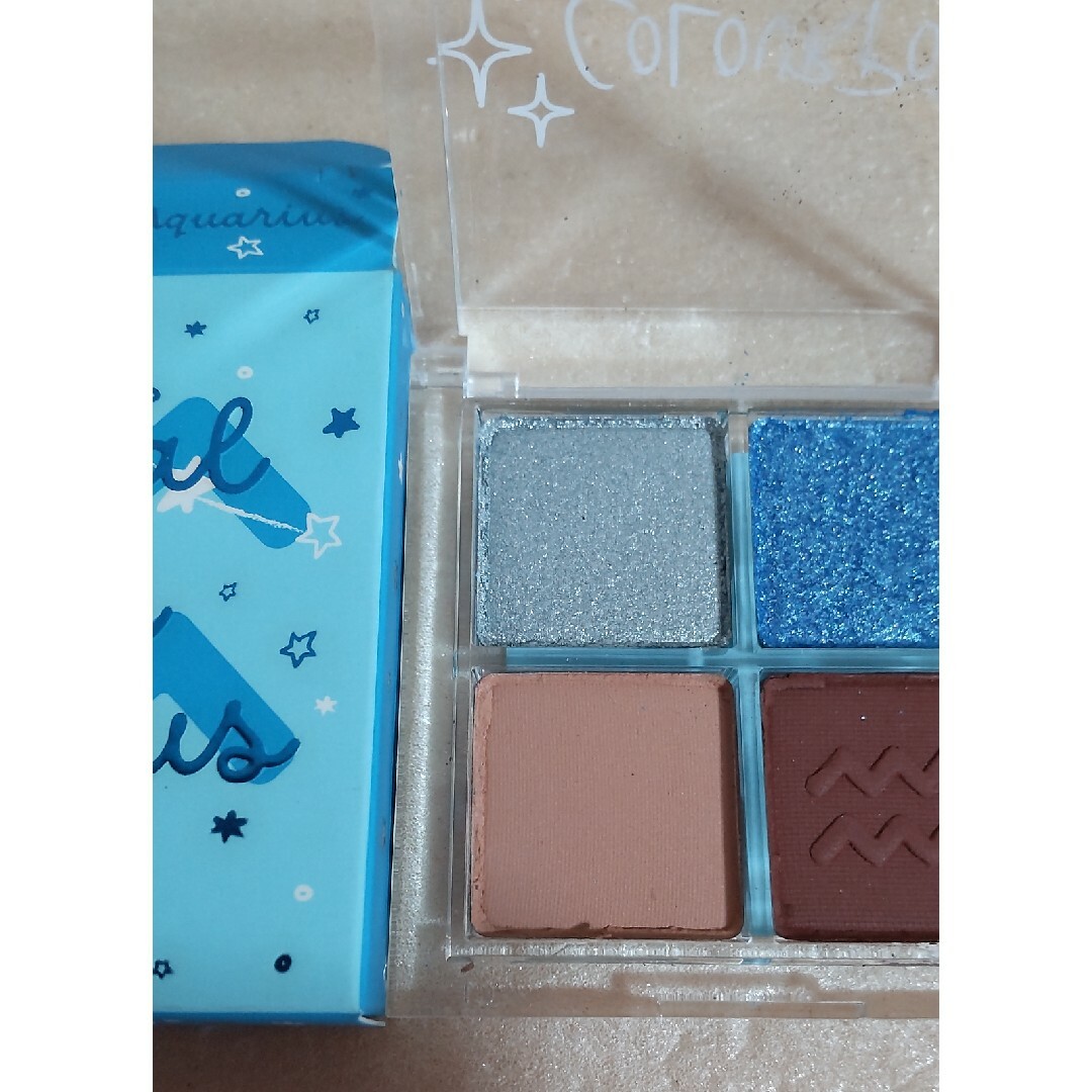 colourpop(カラーポップ)の【未使用※】カラーポップ　プレスドパウダーパレット水瓶座Crystal Clea コスメ/美容のベースメイク/化粧品(アイシャドウ)の商品写真