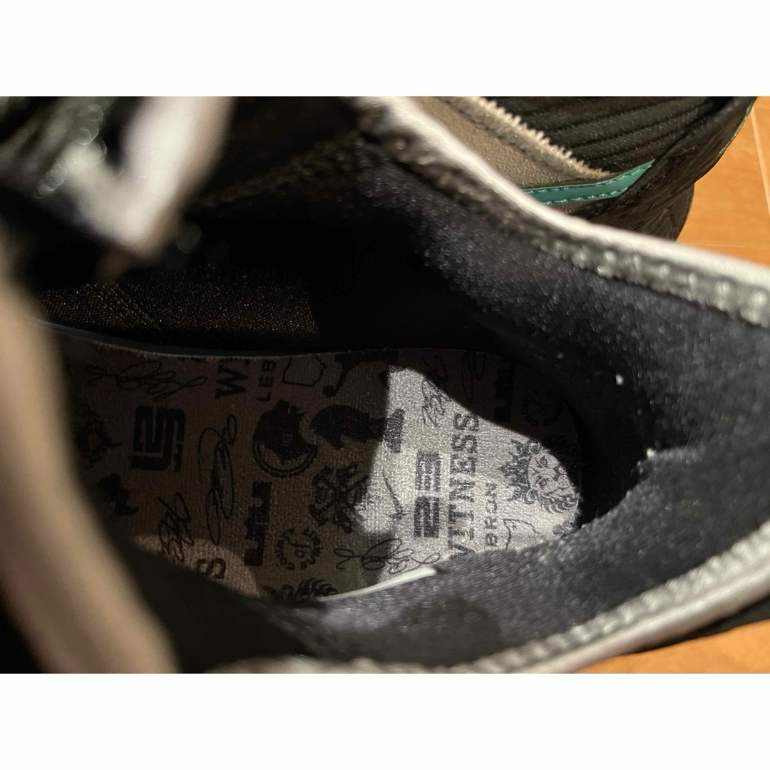 NIKE(ナイキ)のatmos × Nike LeBron 16 Clear Jade 27cm メンズの靴/シューズ(スニーカー)の商品写真