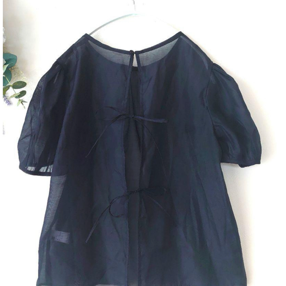 GU(ジーユー)のGU シースルー　カットソー　黒 レディースのトップス(Tシャツ(半袖/袖なし))の商品写真