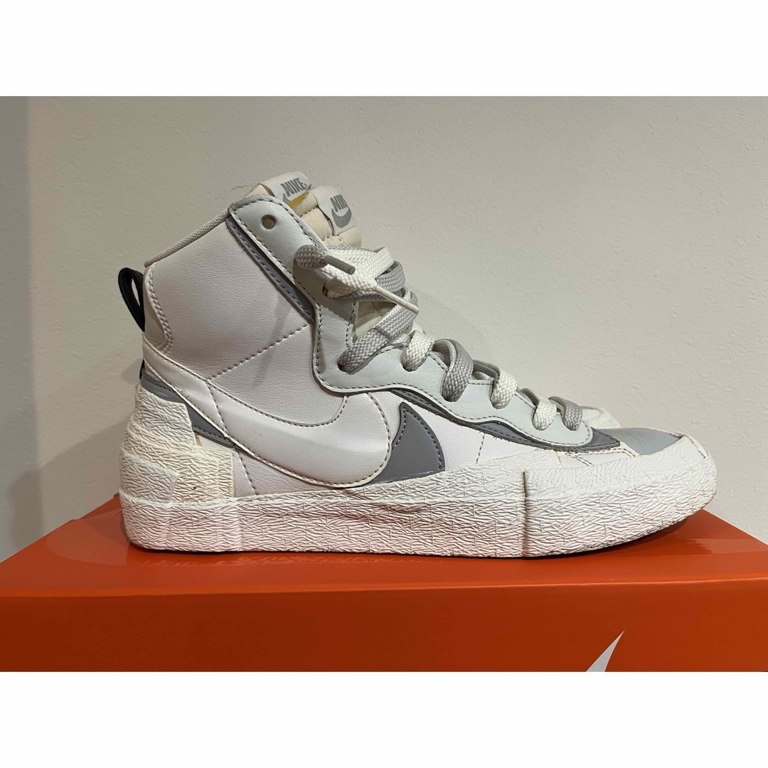 NIKE(ナイキ)のsacai × NIKE BLAZER MID ナイキ ブレーザー 27cm メンズの靴/シューズ(スニーカー)の商品写真