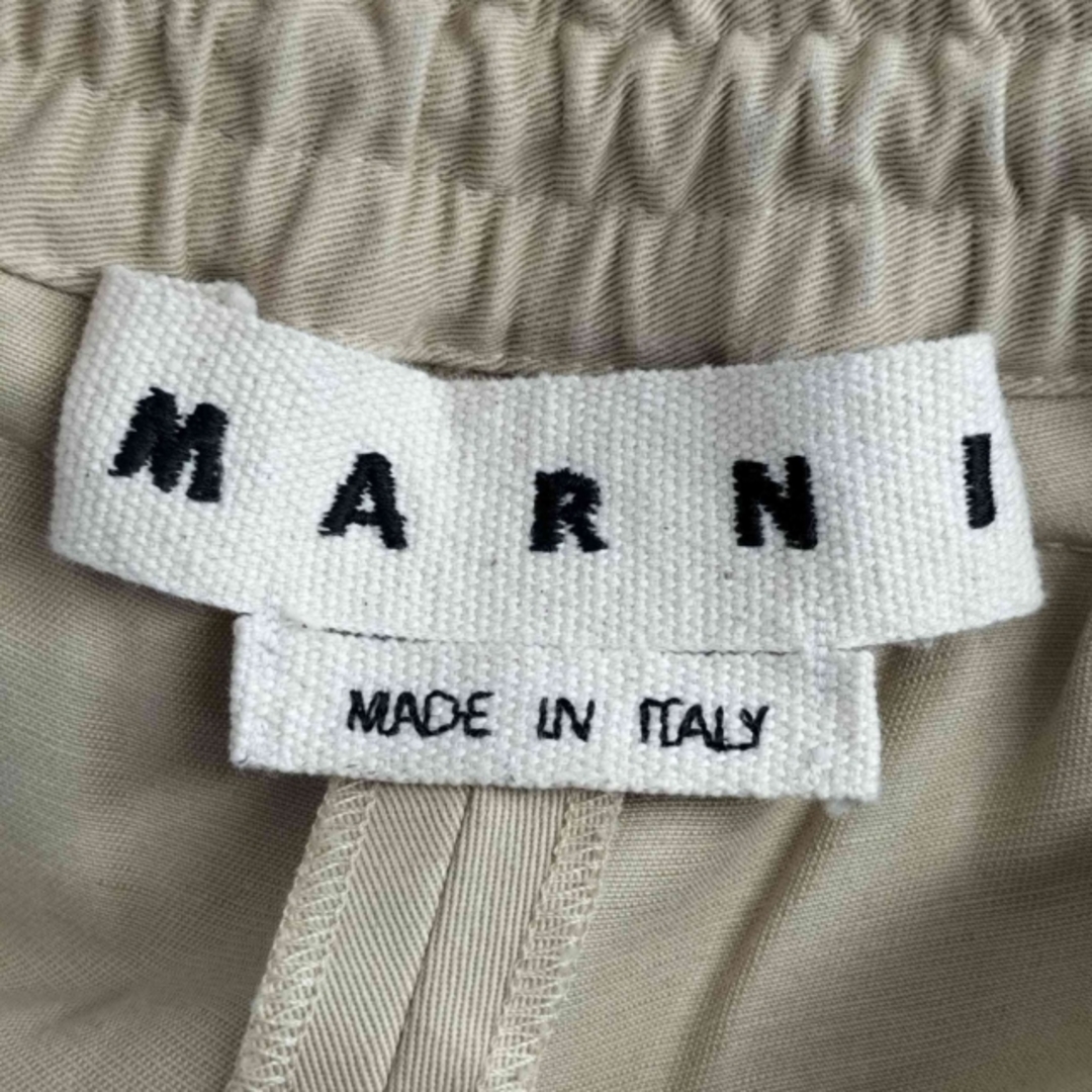 Marni(マルニ)のMARNI(マルニ) 22SSトロピカル シャーリング 1P テーパード パンツ メンズのパンツ(チノパン)の商品写真