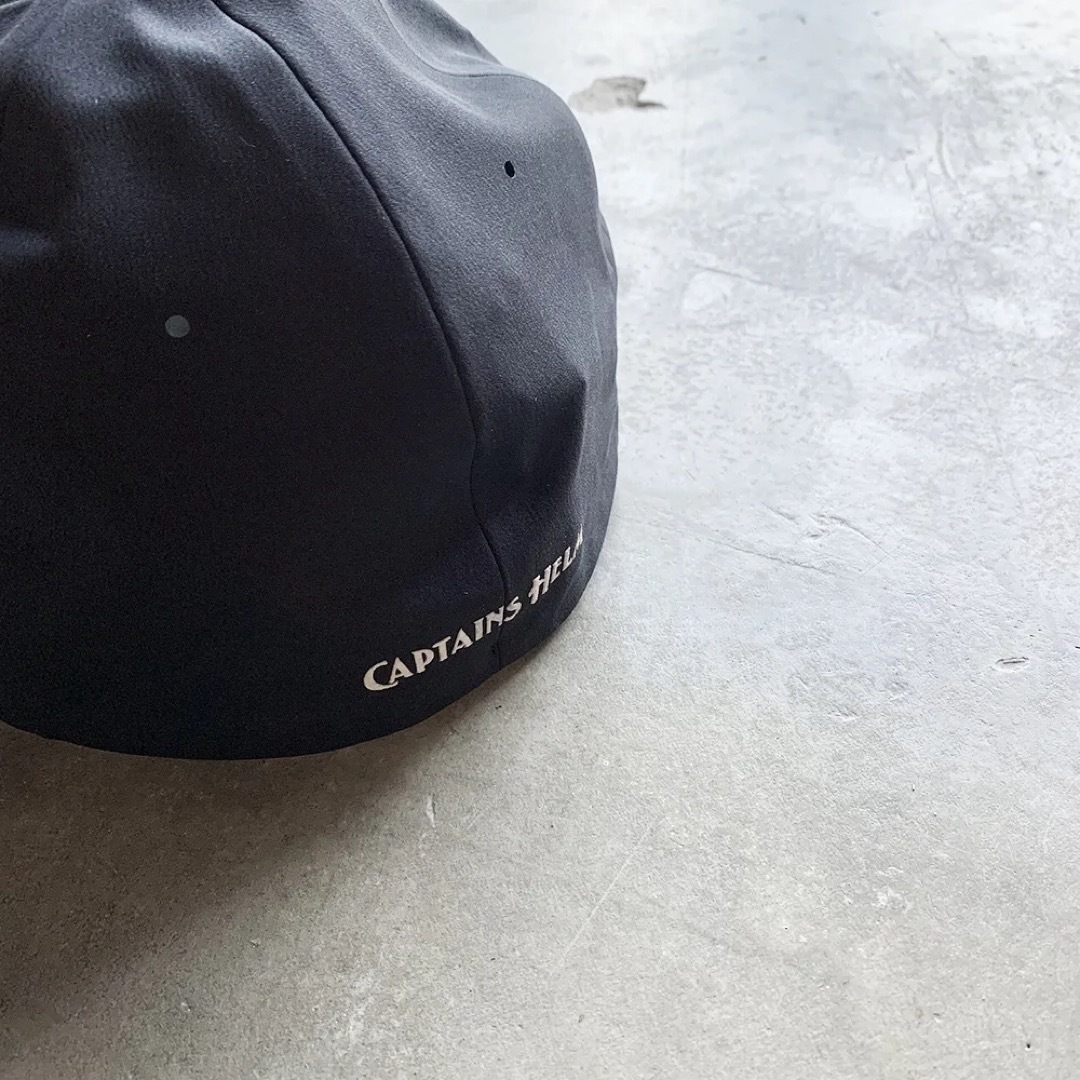 新品　CAPTAINS HELM　LOGO WATER-PROOF CAP メンズの帽子(キャップ)の商品写真