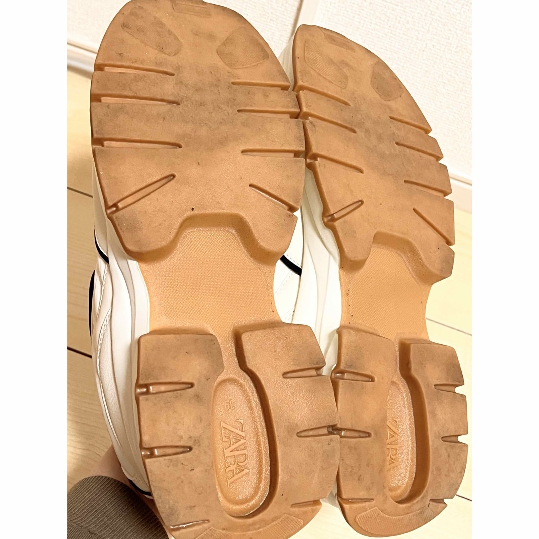 ZARA - 極美品☆ZARA コントラストディテール ランニング ZARA - 極美品☆ZARA コントラストディテール ランニング