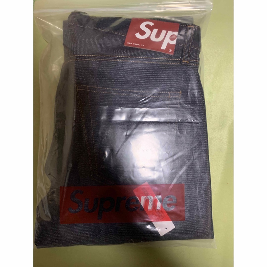 Supreme(シュプリーム)のSupreme Rigid Slim Jeans メンズのパンツ(デニム/ジーンズ)の商品写真