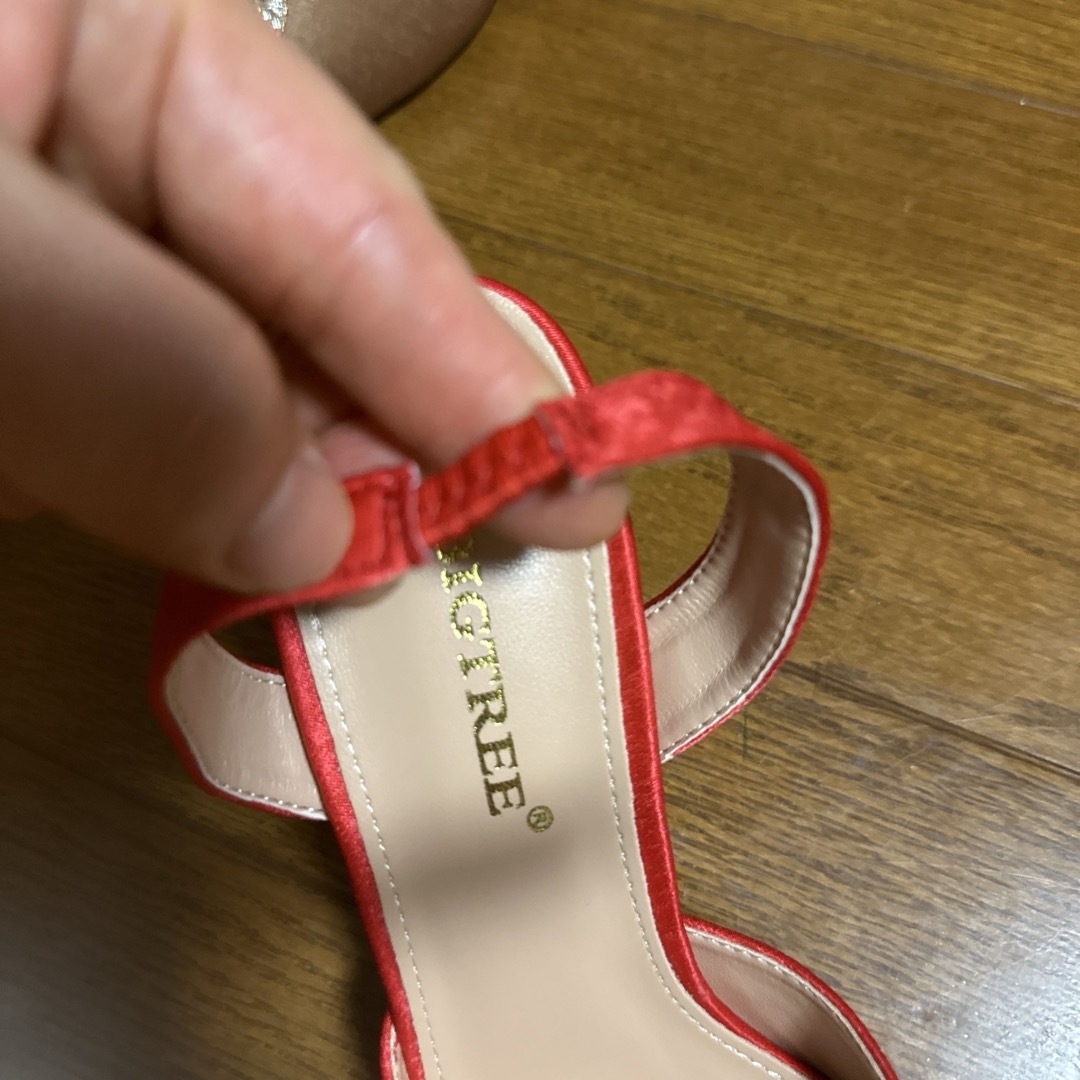 レーディス赤色38(240cm) レディースの靴/シューズ(ハイヒール/パンプス)の商品写真