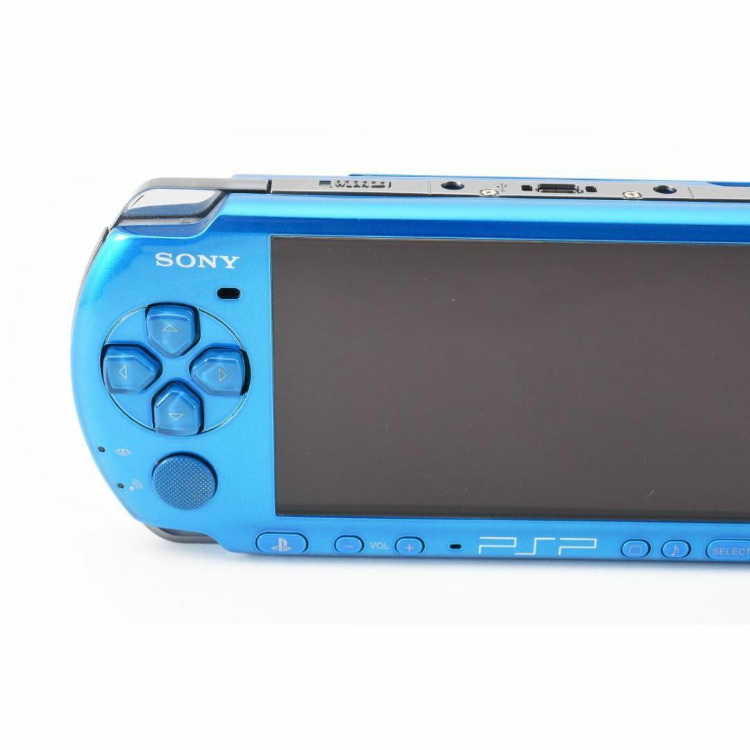 PlayStation Portable(プレイステーションポータブル)の【G0341】完品 美品 PSポータブル PSP3000 バイブラントブルー エンタメ/ホビーのゲームソフト/ゲーム機本体(携帯用ゲーム機本体)の商品写真