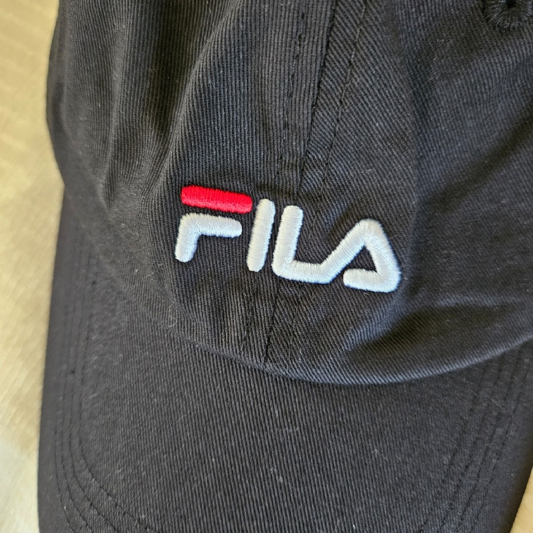 FILA(フィラ)のFILA OC TWILL CAP フィラ キャップ ブラック ユニセックス レディースの帽子(キャップ)の商品写真