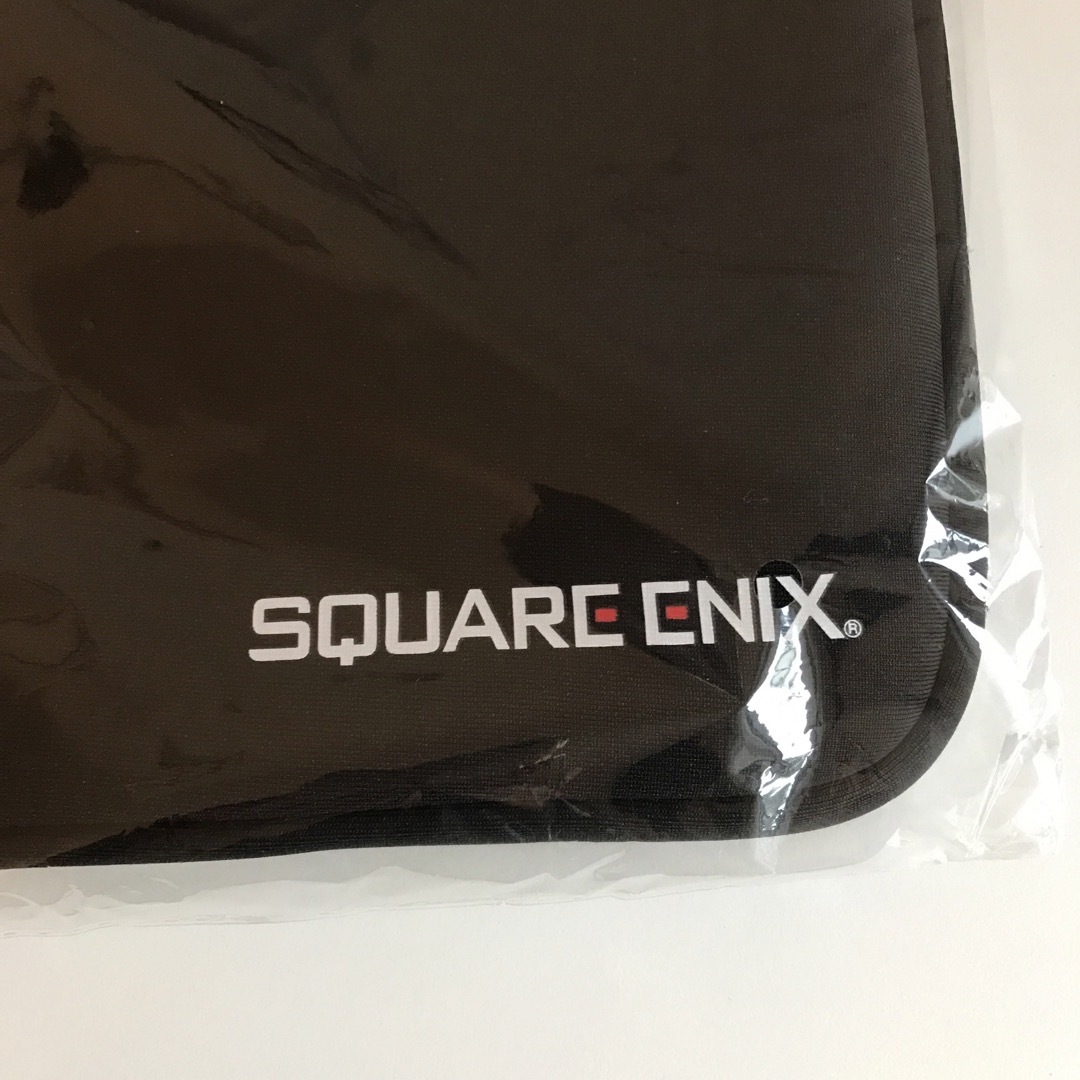 【新品未開封】SQUARE ENIX ノートパソコンケース スクエニ 即購入OK スマホ/家電/カメラのPC/タブレット(PC周辺機器)の商品写真