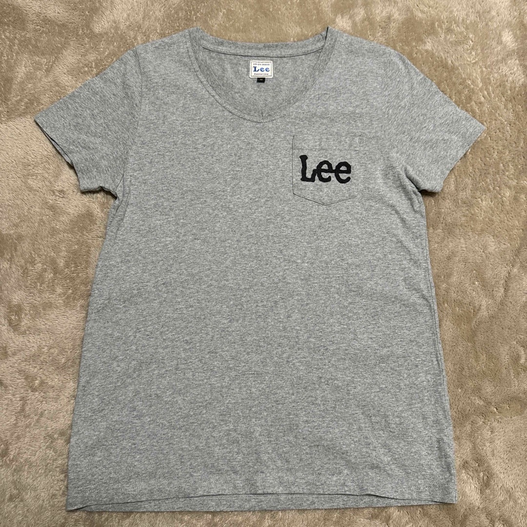 Lee(リー)のTシャツ　LEE  Mサイズ　グレー メンズのトップス(Tシャツ/カットソー(半袖/袖なし))の商品写真